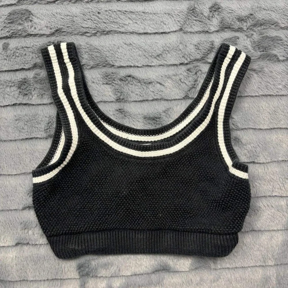 Alo Yoga Women Black Ivory Striped Textured Knit Cropped Sweater Tank Top Logo